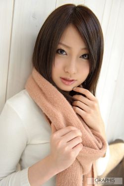 早乙女由依
